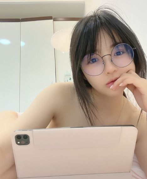 年轻的阿姨电影_HD高清在线